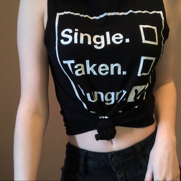 Muscle Tee Work Out Shirt “single.taken.hungry!” - Picture 5 of 6